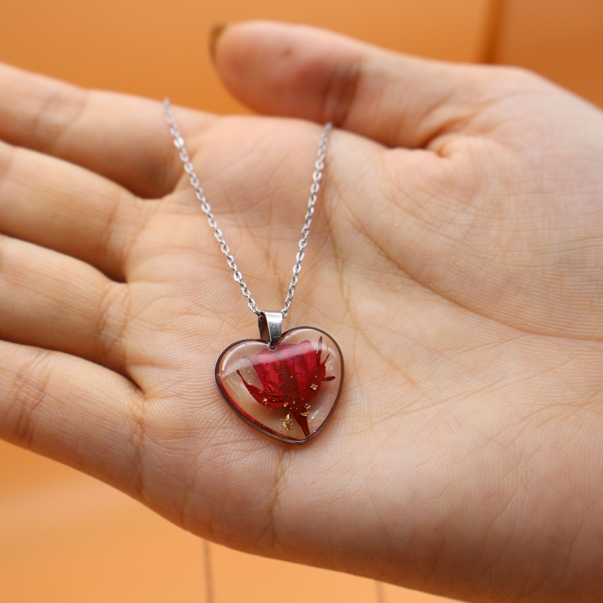 Red Rose necklace-Gold