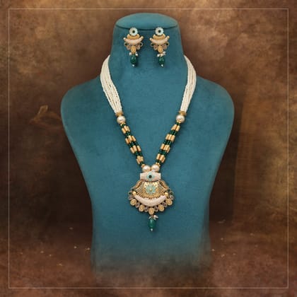 Green Color Meena Work Matte Gold Rajwadi Temple Necklace Set (TPLN709GRN)-Length: 40.00 CM x Width: 1.00 CM / Green / Alloy With Good Quality Matte Gold Plated