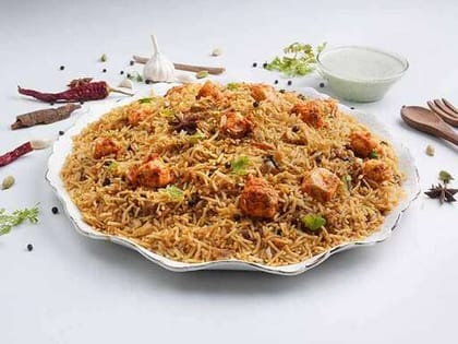 Hyderabadi Paneer Biryani (Serves 2-3).