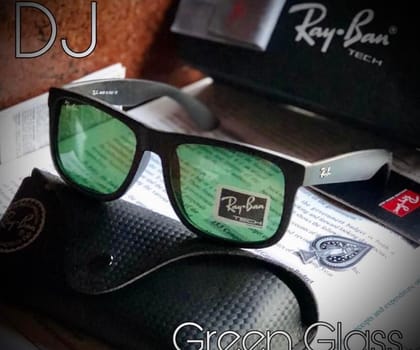 Ray-Ban ( RB ) New Stylish Green Glass 2140 Wayfarer Style Master Pcs Sunglass For Unisex