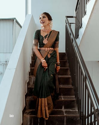 Kala niketan Fashionable Green Wedding Silk Saree