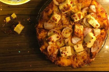 Paneer Makhani Pizza (Big - 8 Inches)