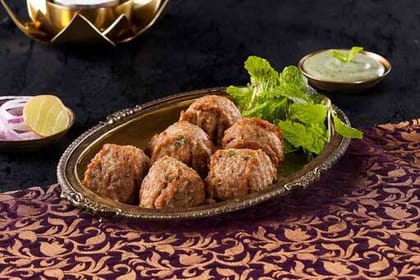 Murgh Kefta (Chicken Meatball Kebab) (6 Pcs)