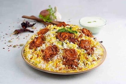 Lucknowi Butter chicken biryani - Serves 1