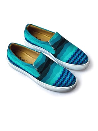 Men Printed Canvas Slip-On Sneakers