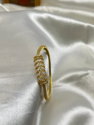 Elegant Bracelet 6768