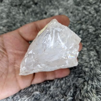 Clear Quartz Raw 221g