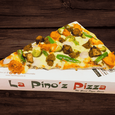 Chicken Tikka Lababdar Pizza (Personal Giant Slice (22.5 Cm))