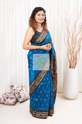 Odisha Ikkat Khandua Silk Saree - Mayura Chandrika- Cyan and Black