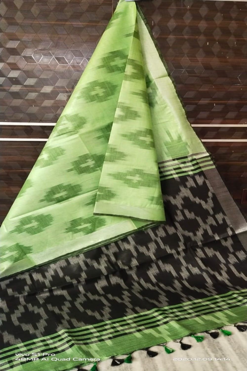 Handwoven Cotton Ikat Saree