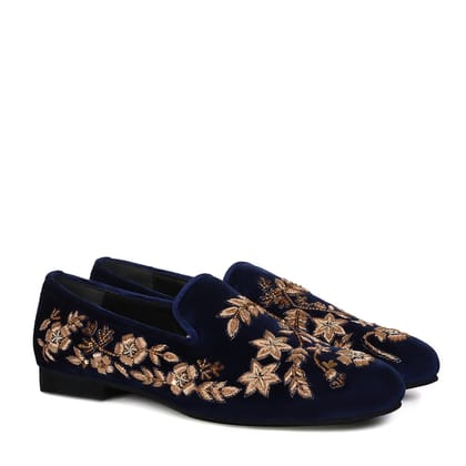 Wedding Oriented Slip-On Shoes in Blue Velvet with Floral Pattern Golden Hand Zardosi By Brune & Bareskin-40/6