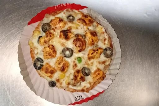 Double Cheese Tandoori Paneer Pizza