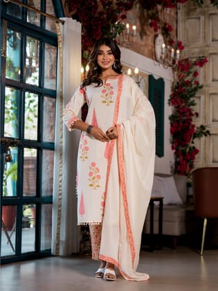 Off white Dupatta Set with Floral and Leaf Motifs-M