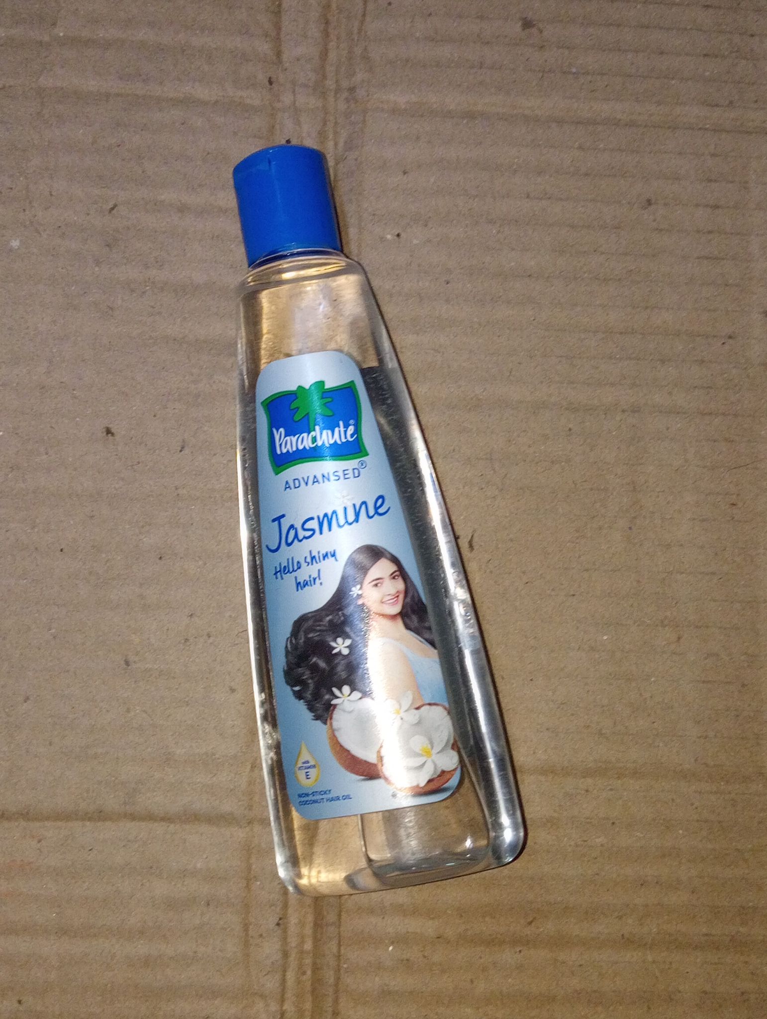 Parachute Advansed Jasmine Hello shiny Hair! 