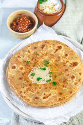 Aloo Pyaaz Paratha [1 Pieces]