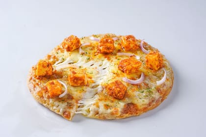 Paneer Tikka & Onion Pizza