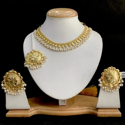 Antique Necklace Sets 6885689-Short Necklaces / Copper Alloy / White