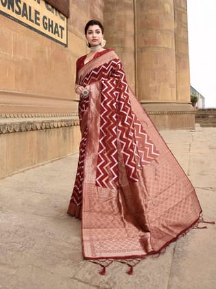 Red Linen Ikkat Zig Zag Jacquard Weaving Saree