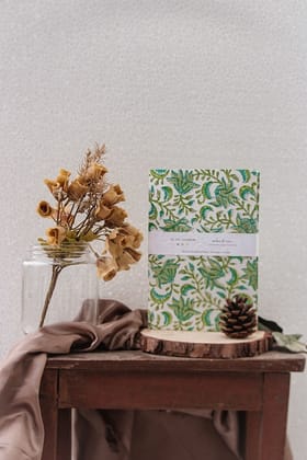 Ekatra Thoughtful hamper  green floral