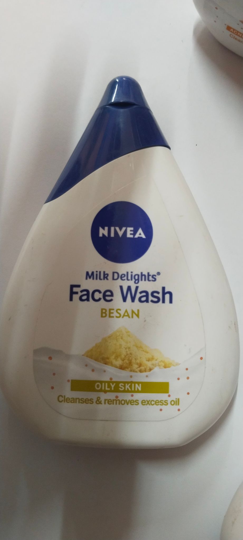 Nivea Milk delights Face wash Besan Oily skin 