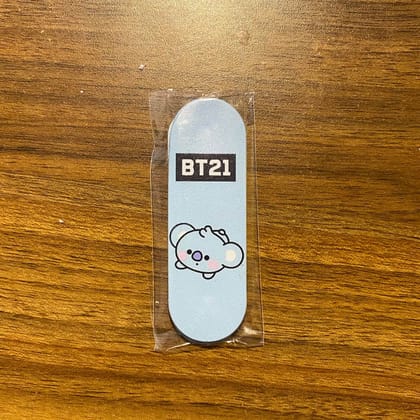 BTS BT21 Momo Stick Phone Holder-Koya