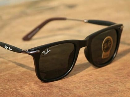 Ray-Ban New Stylish Black & Black 2148 Wayfarer Master Pcs Sunglass For Unisex