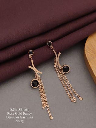 GEOMETRIC GROOED EARRINGS