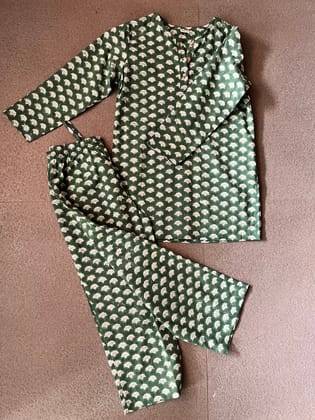 Kids Nightsuit - Go Green-6-8 yr