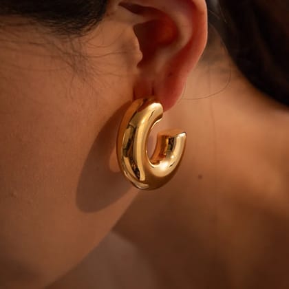 CHUNKY GOLD HOOPS