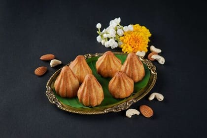 Fried Modak (6 Pcs)