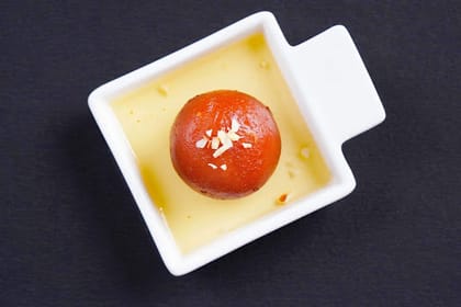Gulab Jamun (Pack Of 1)