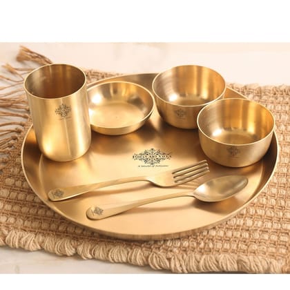 Indian Art Villa Handcrafted Pure Brass Dinner Set with Matt Finish Design, Dinnerware, Tableware, 7 Pieces Set