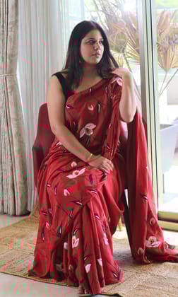 Princess Scarlett Muslin Silk Handbrush Painted Saree-One size