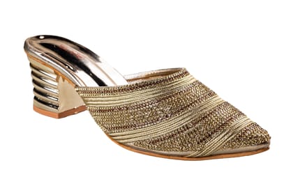 Trendz Ladies Golden Wedding Chappal-Golden / 4