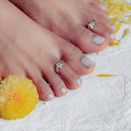 SILVER STAR DESIGN TOE RING (Pair)