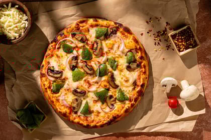 Thincrust - Mushroom, Cheese, Onion & Capsicum Pizza