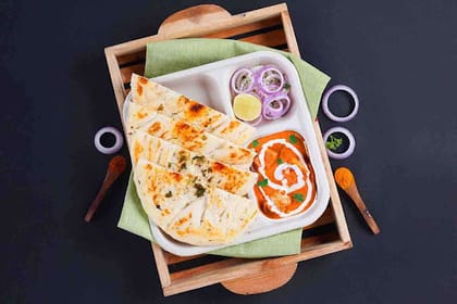 Paneer Lababdar Kulcha Lunchbox