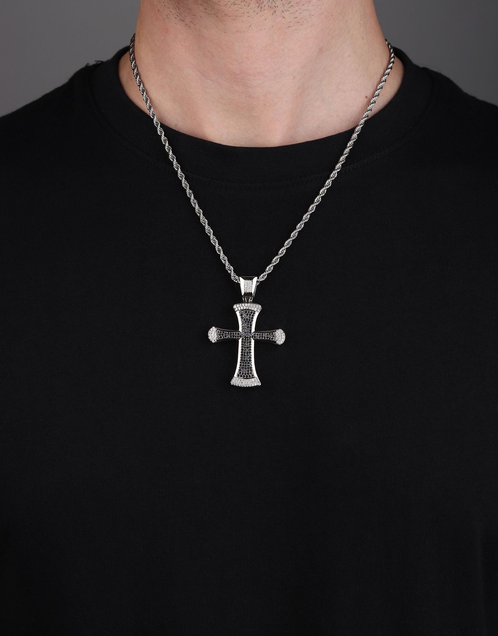 Classic Cross Iced Out Pendant (Black Onyx)-With Rope Chain 2.5mm / Black Onyx
