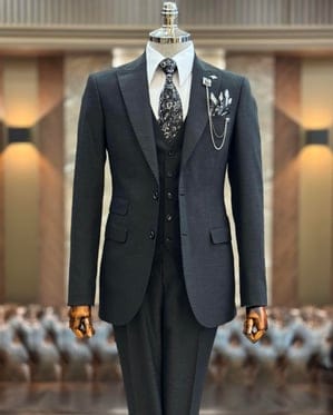 ITALIAN FIT MEN'S DARK GREY SINGLE BREASTED SUIT BY ITALIAN VEGA® (3-PIECE)-M-38