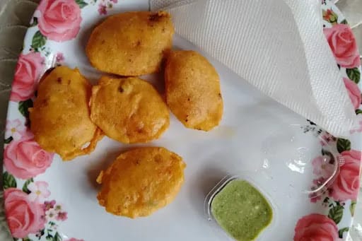 Paneer Pakoda [4 Pieces]