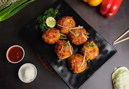 Veg Tandoori Momos [ 6 Pcs ]