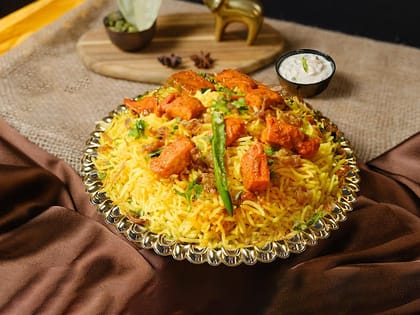 Lazeez Bhuna Chicken Biryani (Boneless, Serves 1)