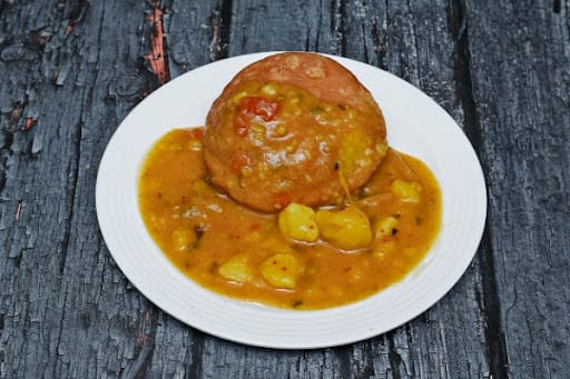 Kachori Sabzi