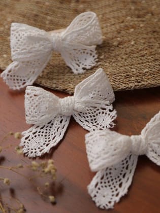White Birthday Baby Infant Girl Toddler Handmade Cotton Crochette Bows Hair Clip