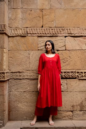 Poppy red kurta set-S