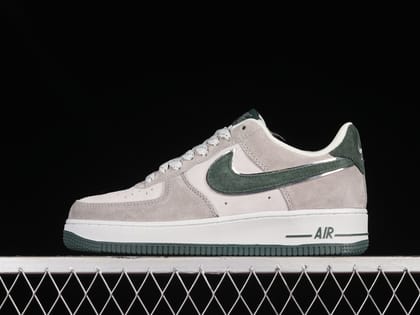 NikeMens Air Force 1 AF1 - Akira-Euro 41
