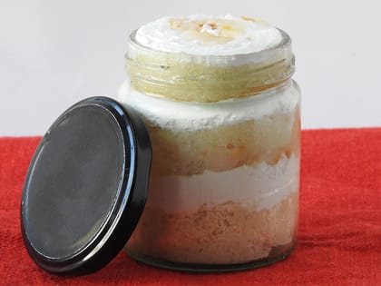 Litchee jar cake
