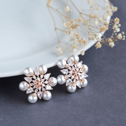Elegant Beauty White Pearl Rose Gold Plated Studs-White / Rose Gold / Free Size