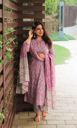 Cotton Onion Pink Booti Print Suit With Cotton Printed Dupatta-S