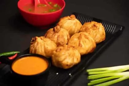 Chicken Fried Momo [6 Pieces]